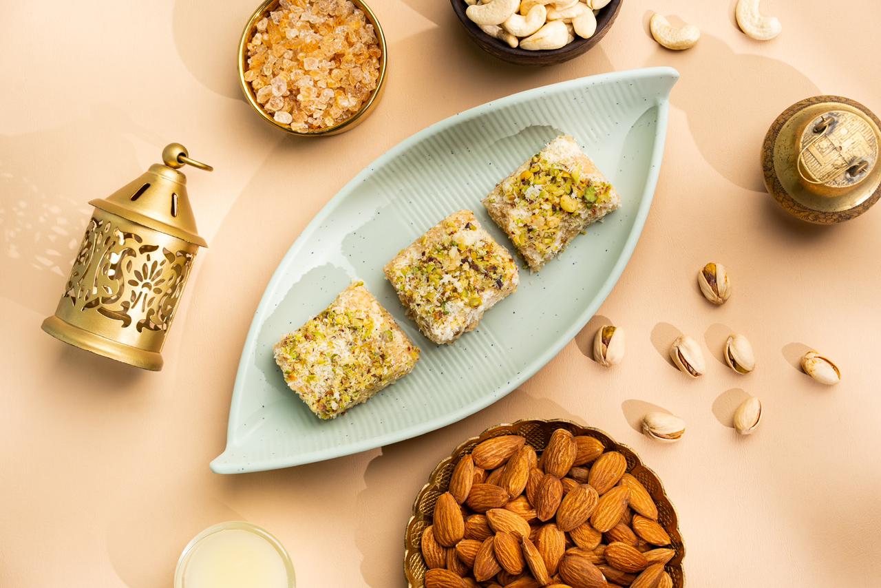 Premium Adadiya Pak – Adad Dal, Nuts & Coconut