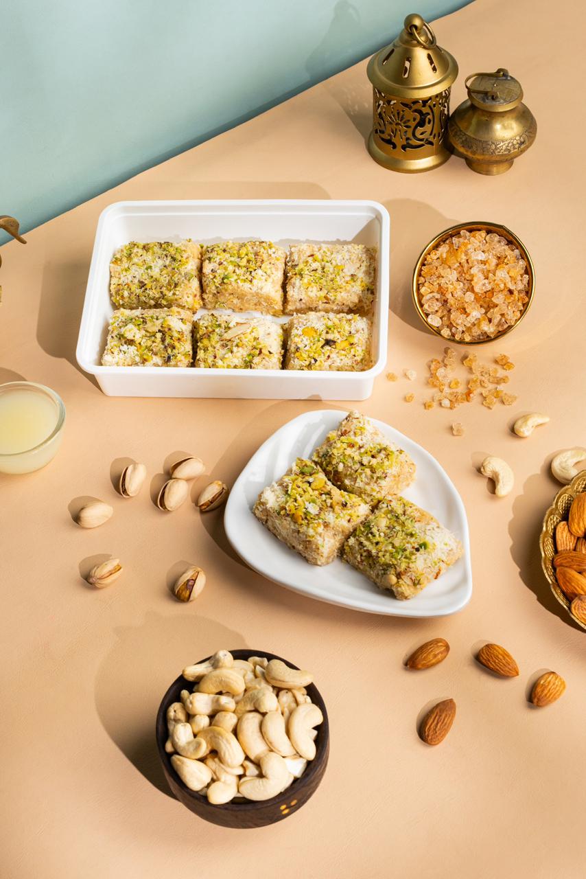 Premium Adadiya Pak – Adad Dal, Nuts & Coconut